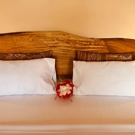 Tombo House Bed & Breakfast Diani Beach Exterior photo